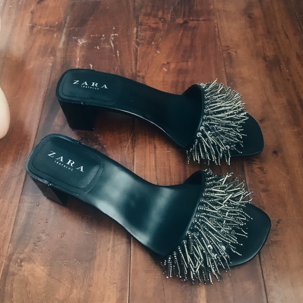 ZARA 1920s beaded flapper kitten heels